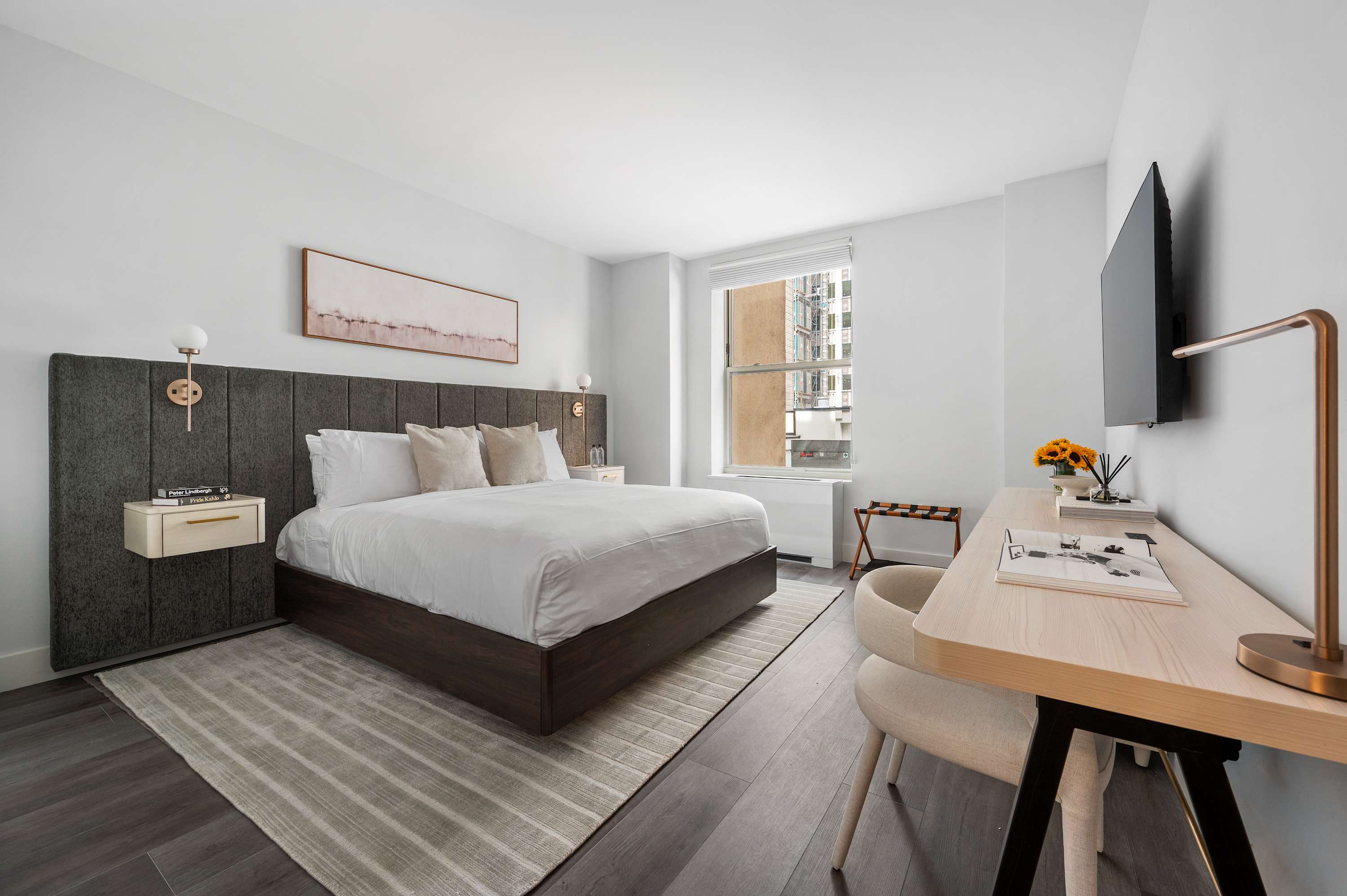 Superior King Studio Apartment — 17 John